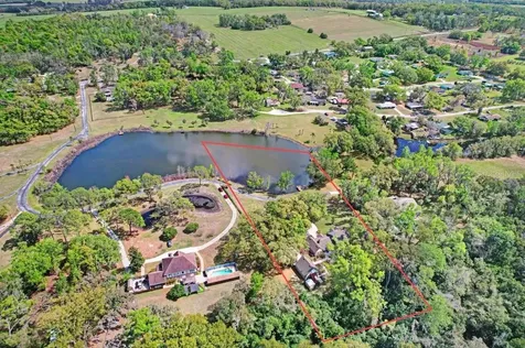 36805 Waterfall Drive Dade City FL 33525