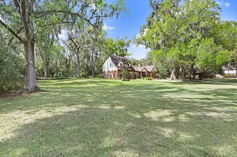36805 Waterfall Drive Dade City FL 33525