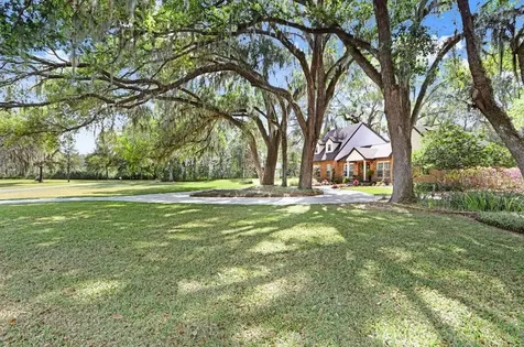 36805 Waterfall Drive Dade City FL 33525