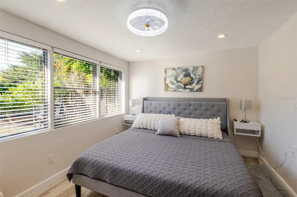 4925 Remington Drive Sarasota FL 34234