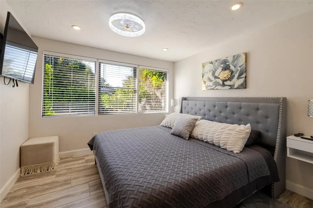 4925 Remington Drive Sarasota FL 34234
