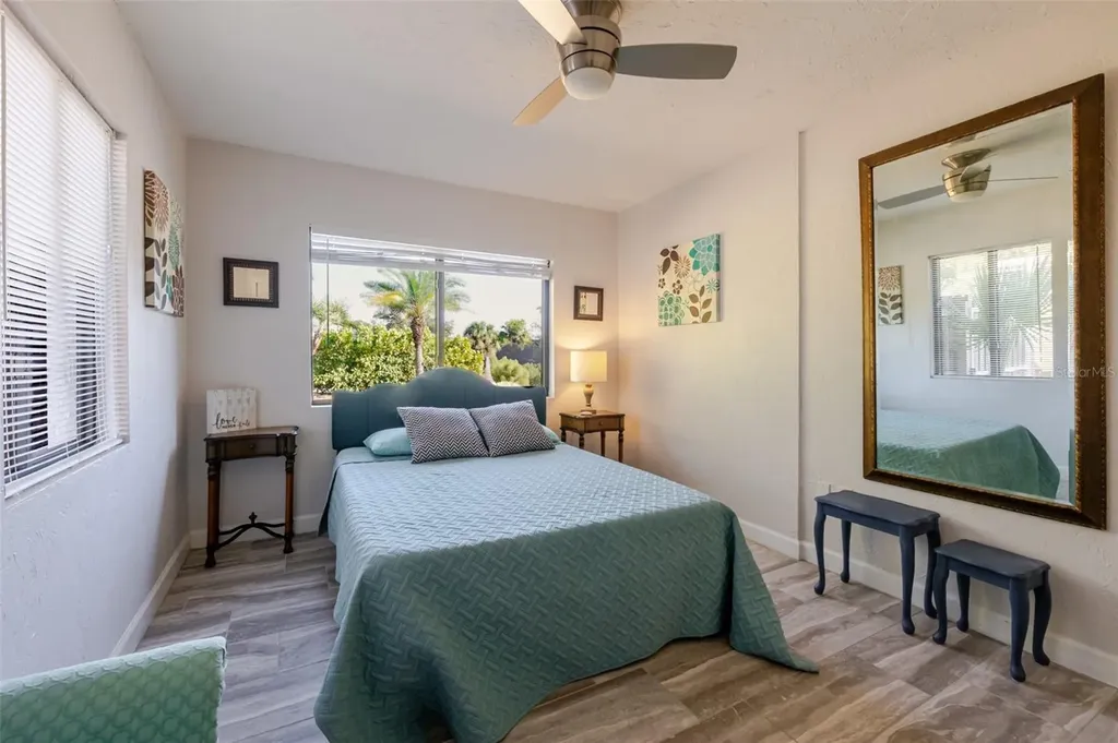 4925 Remington Drive Sarasota FL 34234