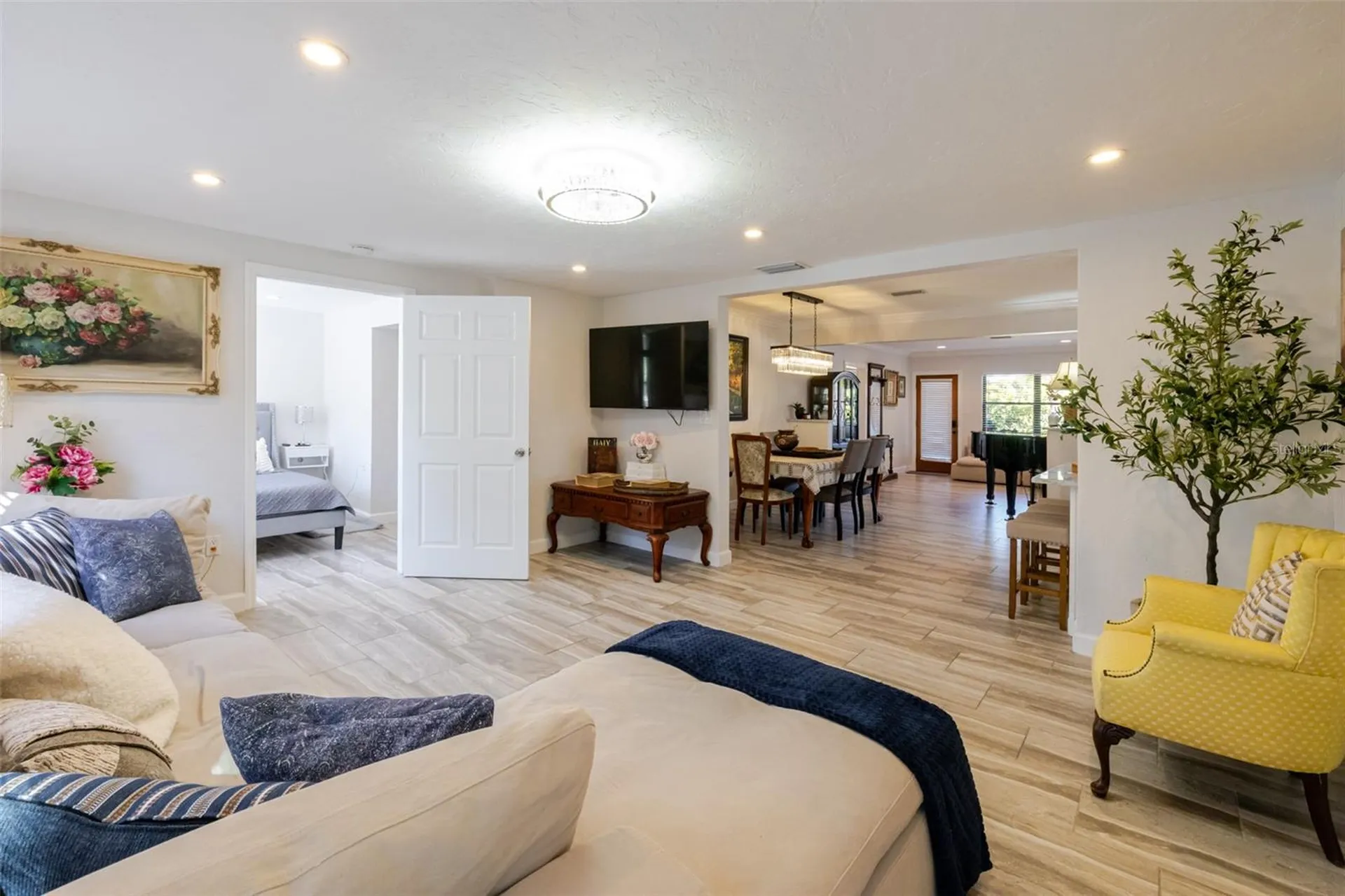 4925 Remington Drive Sarasota FL 34234