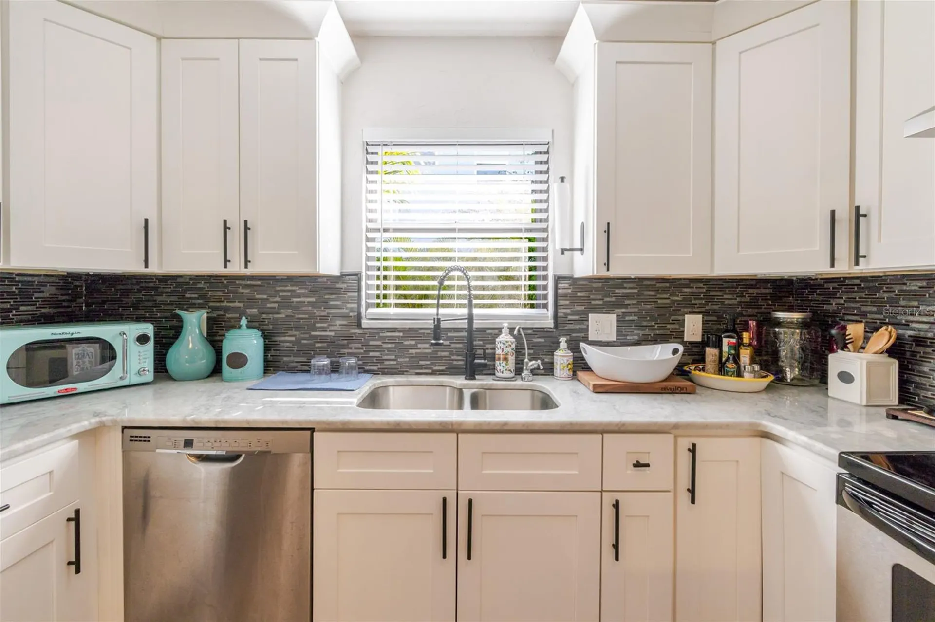 4925 Remington Drive Sarasota FL 34234