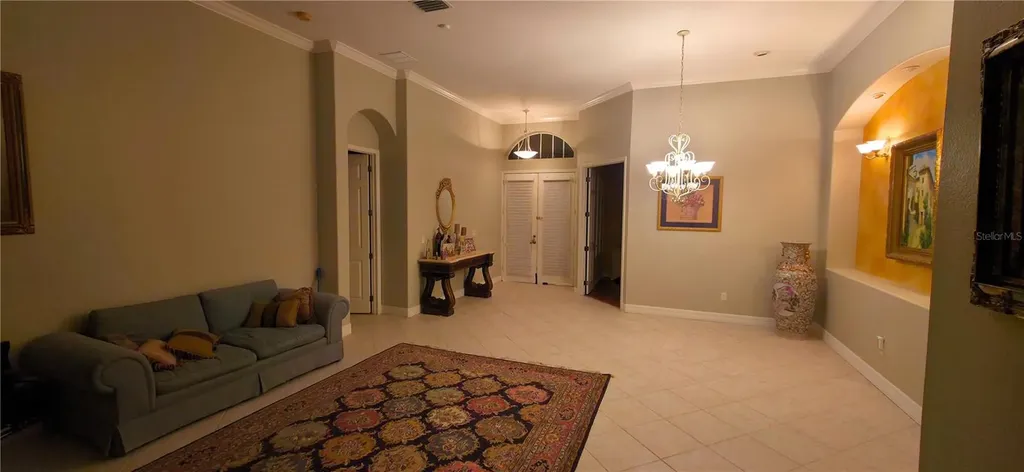 6041 Catlin Drive Tampa FL 33647