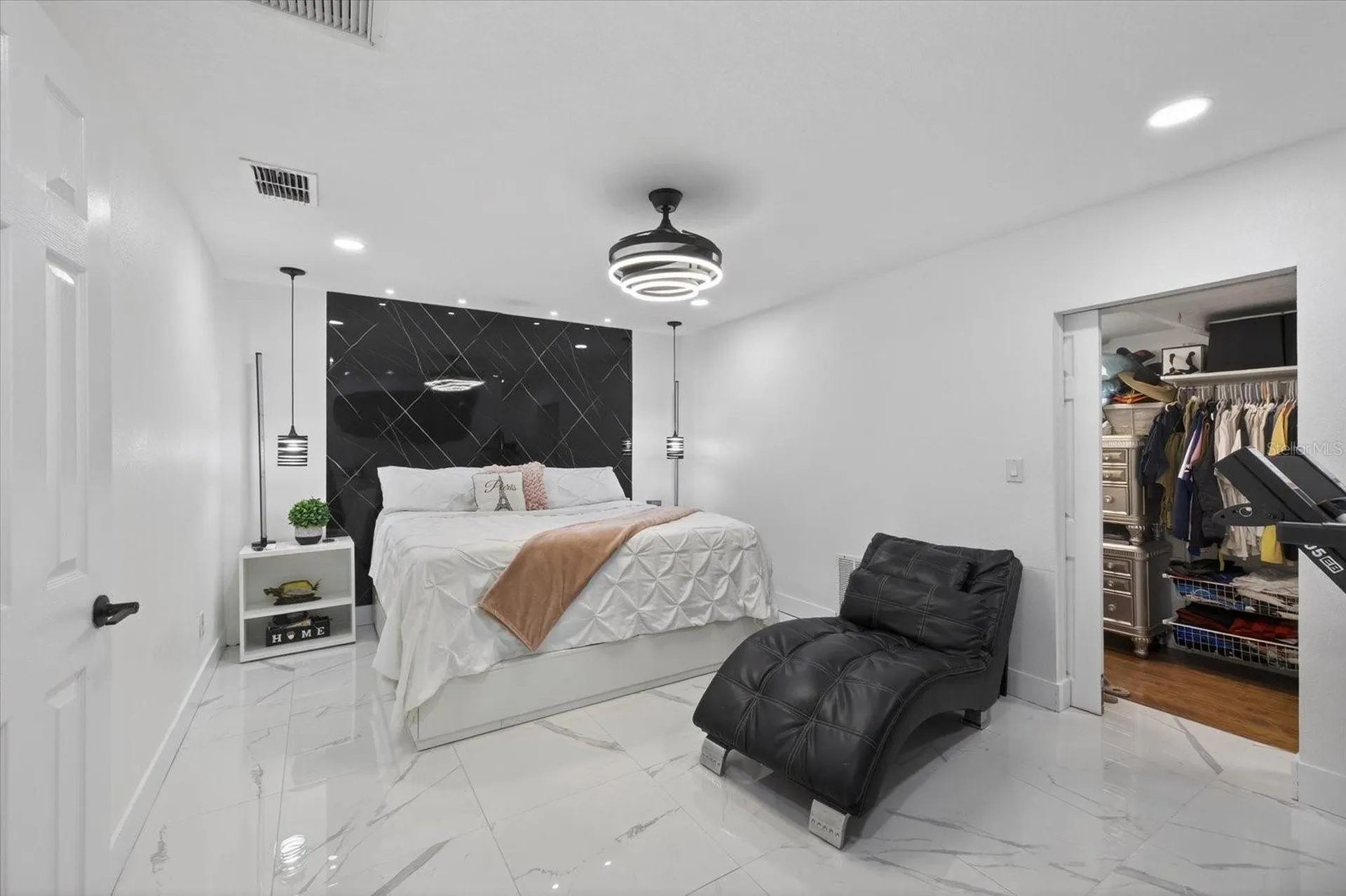 6816 E Creek Drive Tampa FL 33615