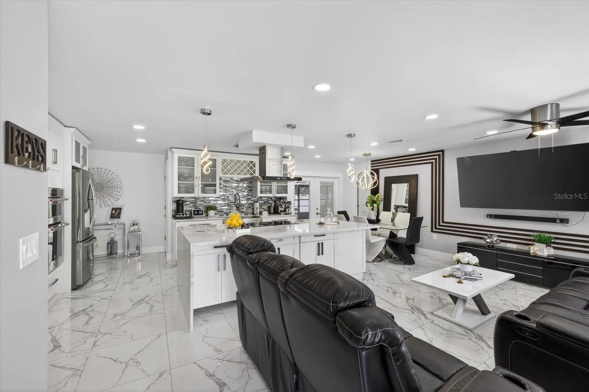 6816 E Creek Drive Tampa FL 33615