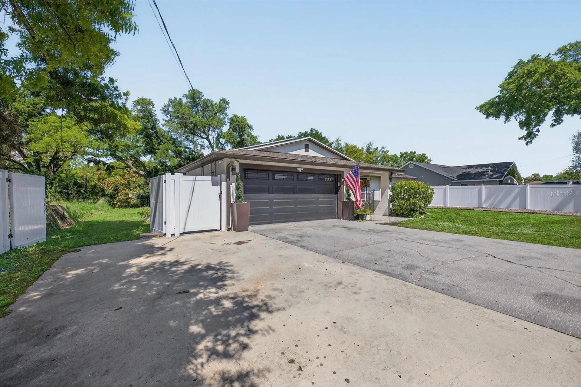 6816 E Creek Drive Tampa FL 33615