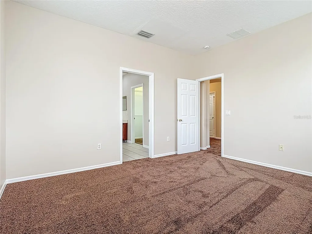 2834 Eagle Eye Court Kissimmee FL 34746