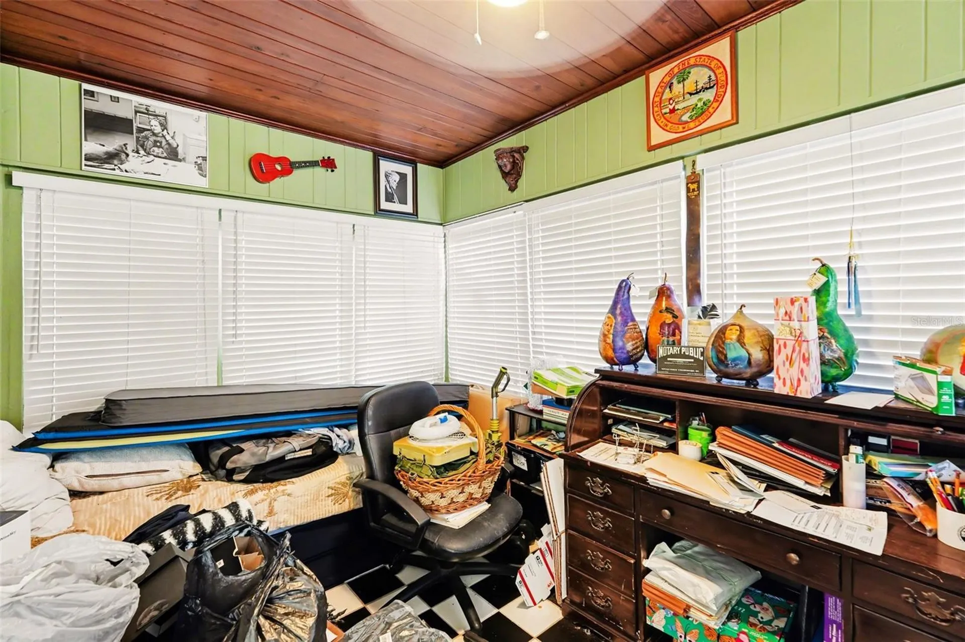 1228 15th Street N St Petersburg FL 33705