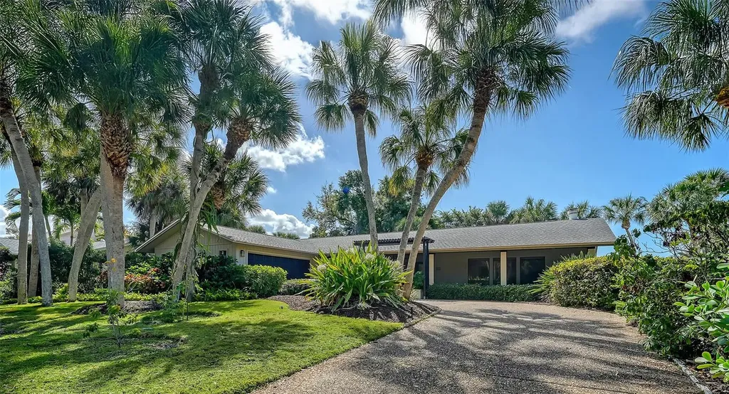 5345 Siesta Court Sarasota FL 34242