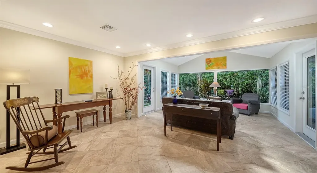 5345 Siesta Court Sarasota FL 34242
