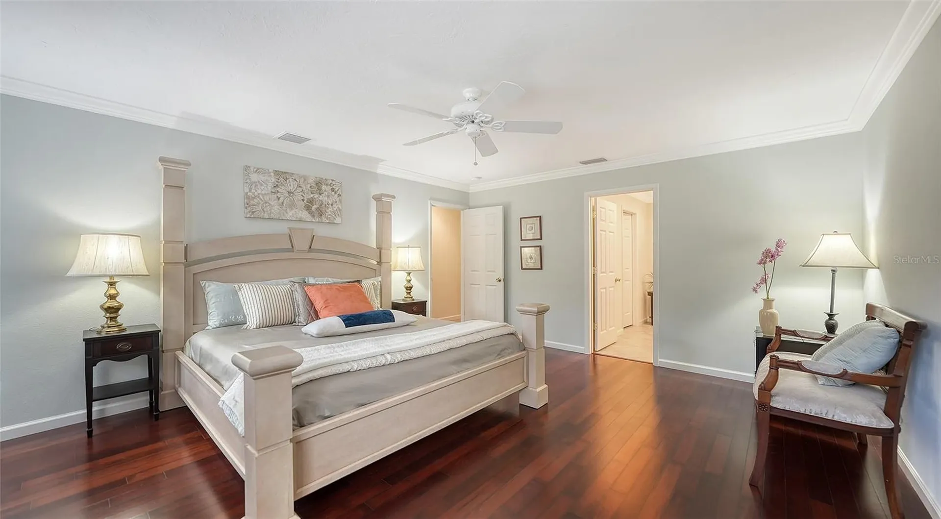 5345 Siesta Court Sarasota FL 34242