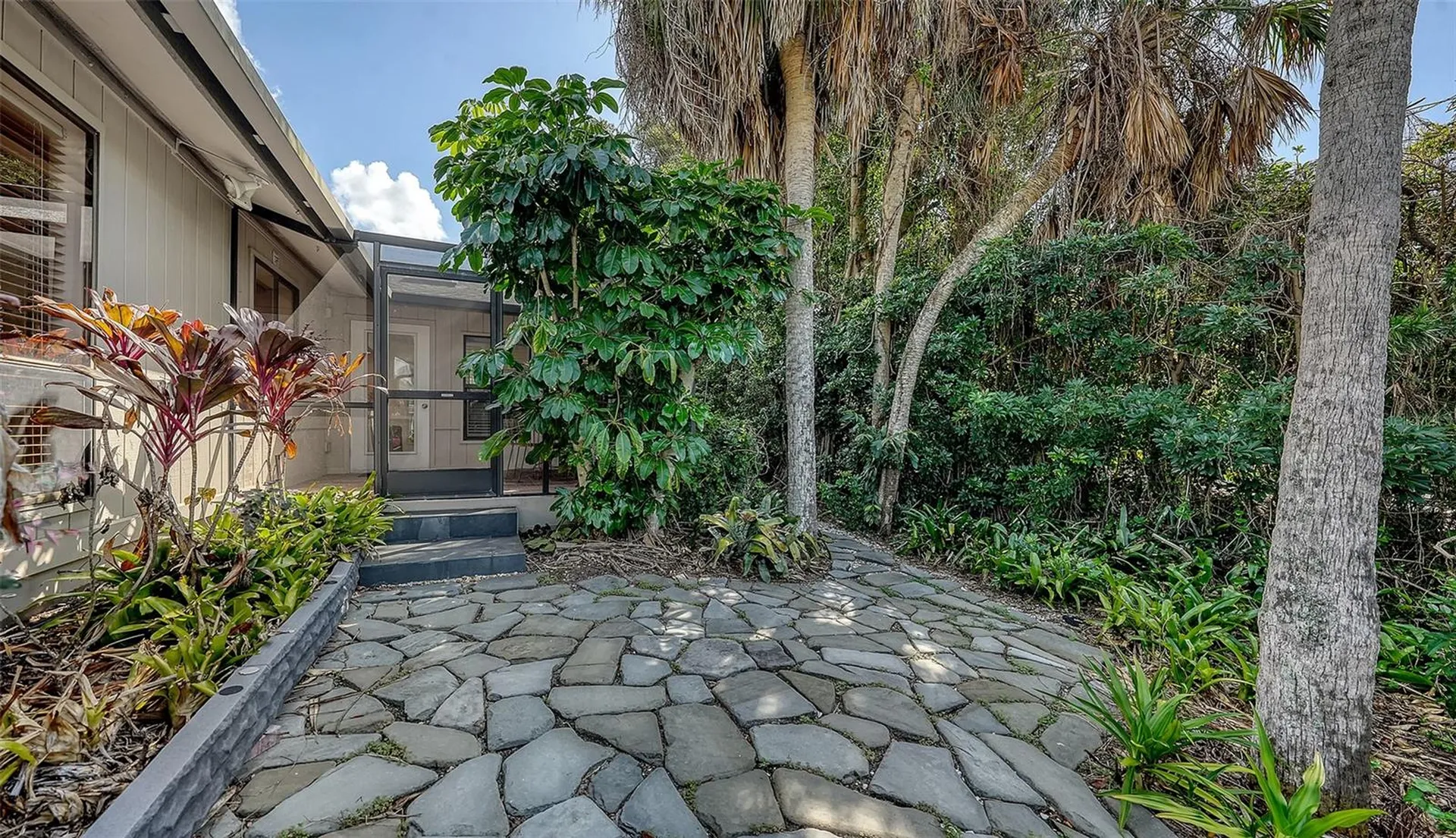 5345 Siesta Court Sarasota FL 34242