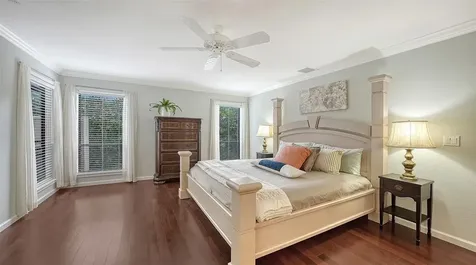 5345 Siesta Court Sarasota FL 34242