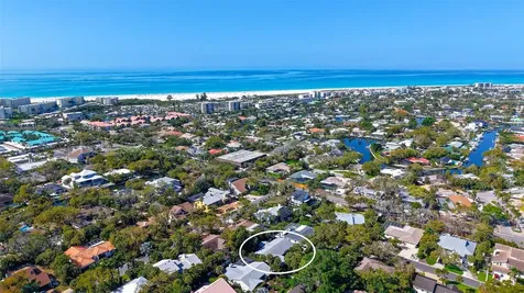 5345 Siesta Court Sarasota FL 34242