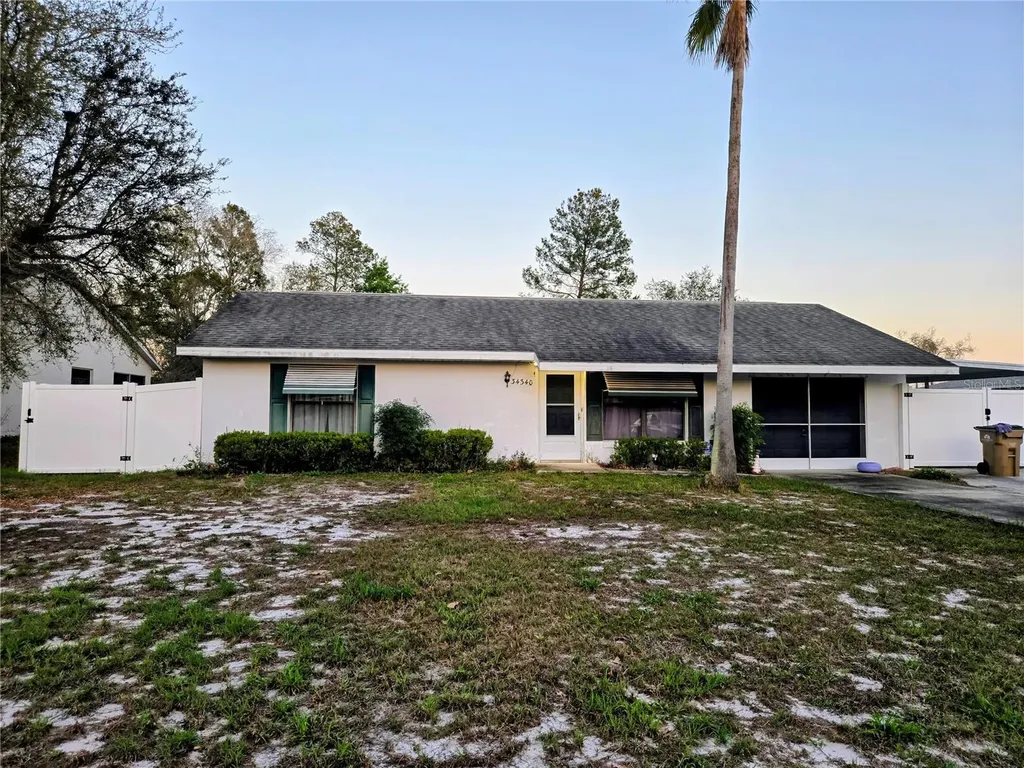 34340 Oak Avenue Leesburg FL 34788