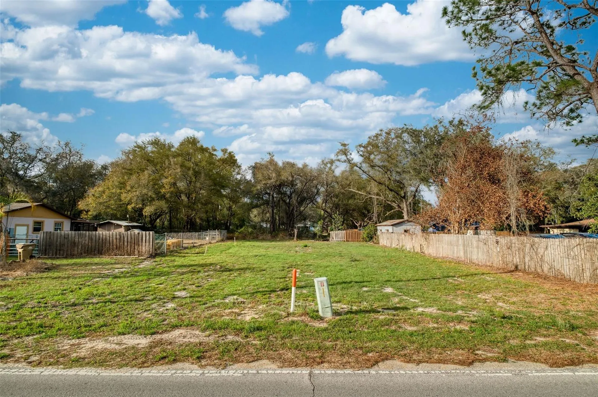 Lake Griffin Road Lady Lake FL 32159