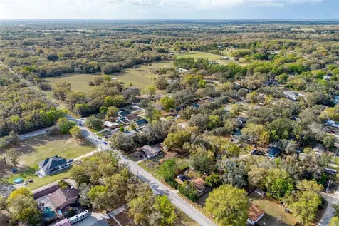 Lake Griffin Road Lady Lake FL 32159