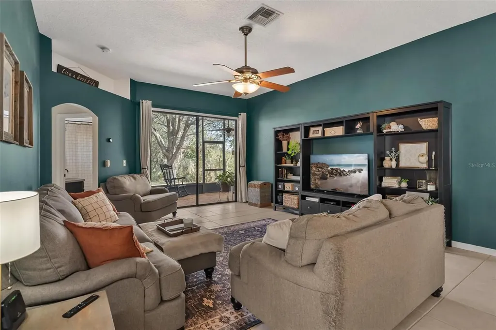 33142 Kaylee Way Leesburg FL 34788
