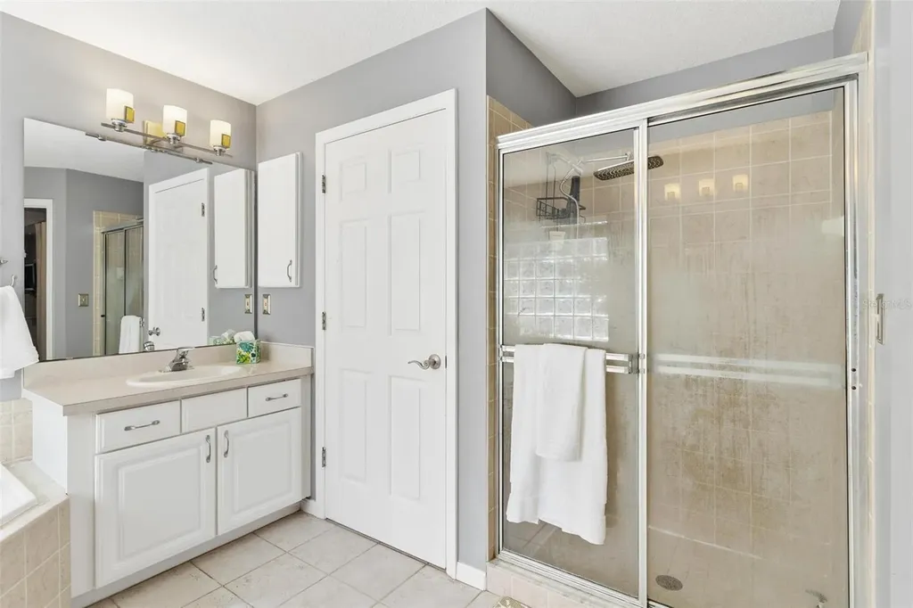 33142 Kaylee Way Leesburg FL 34788