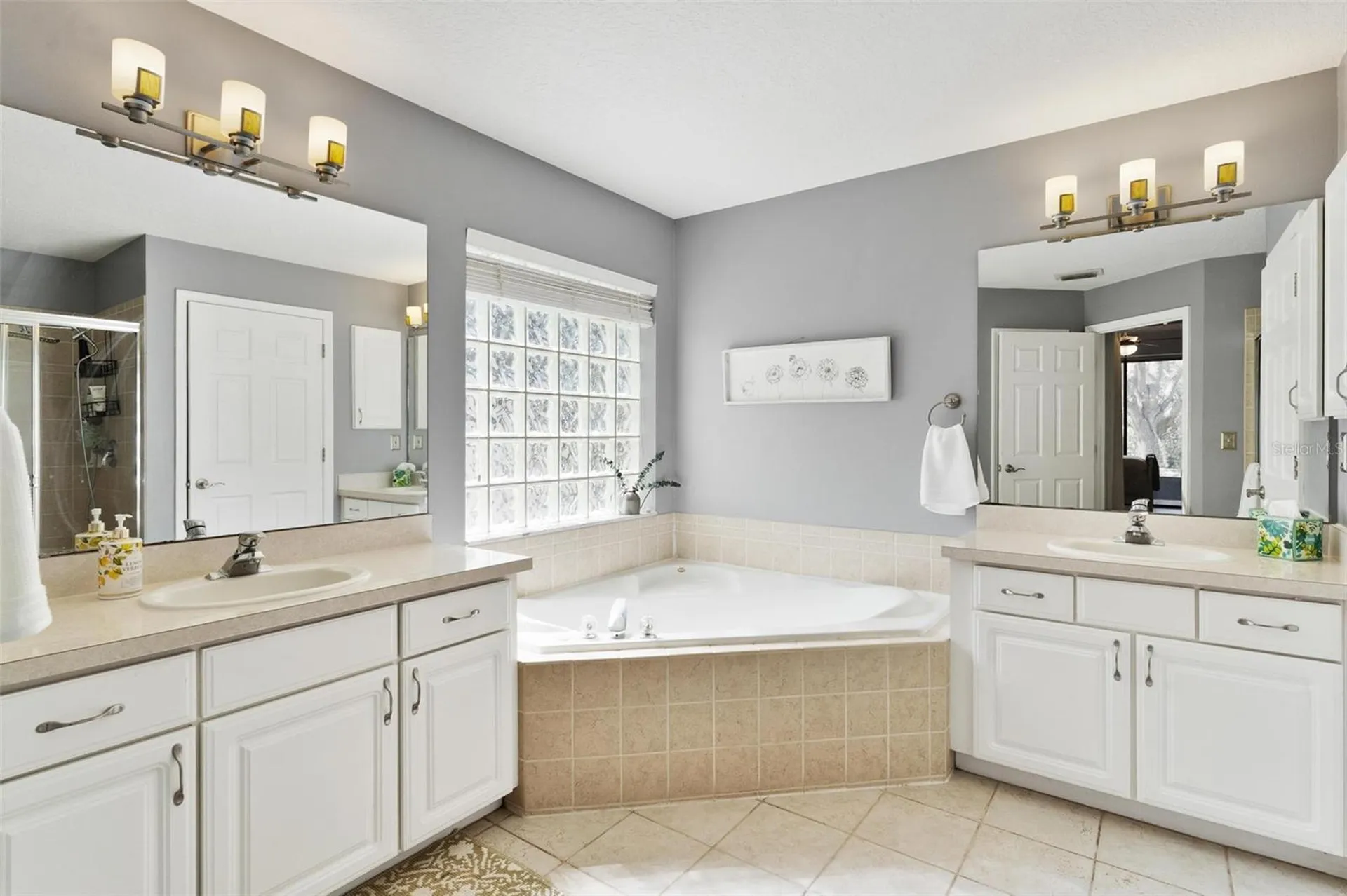 33142 Kaylee Way Leesburg FL 34788