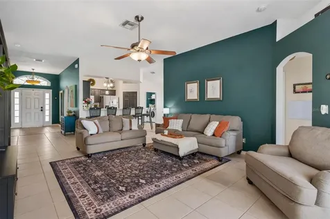 33142 Kaylee Way Leesburg FL 34788