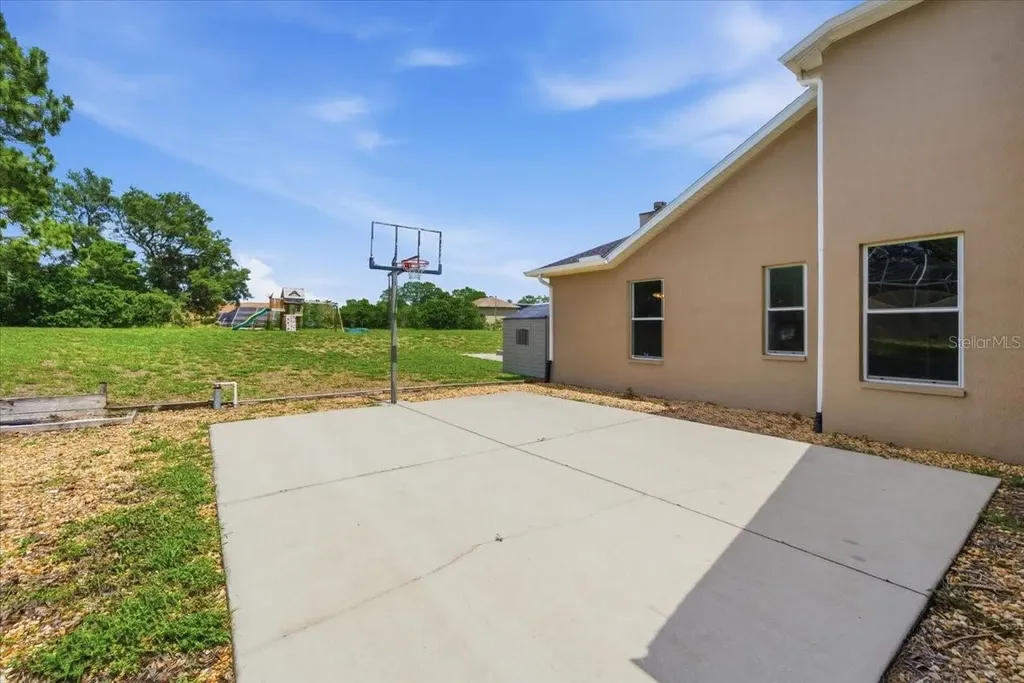 10112 Shortleaf Court Weeki Wachee FL 34613