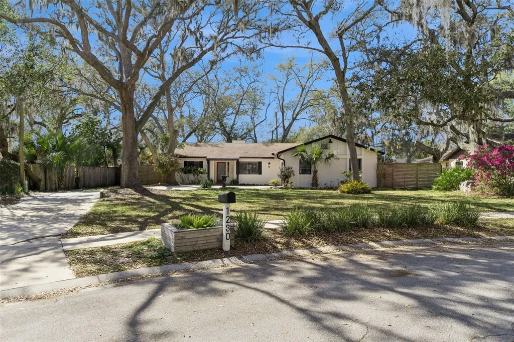 1230 Hollyridge Trail Maitland FL 32751