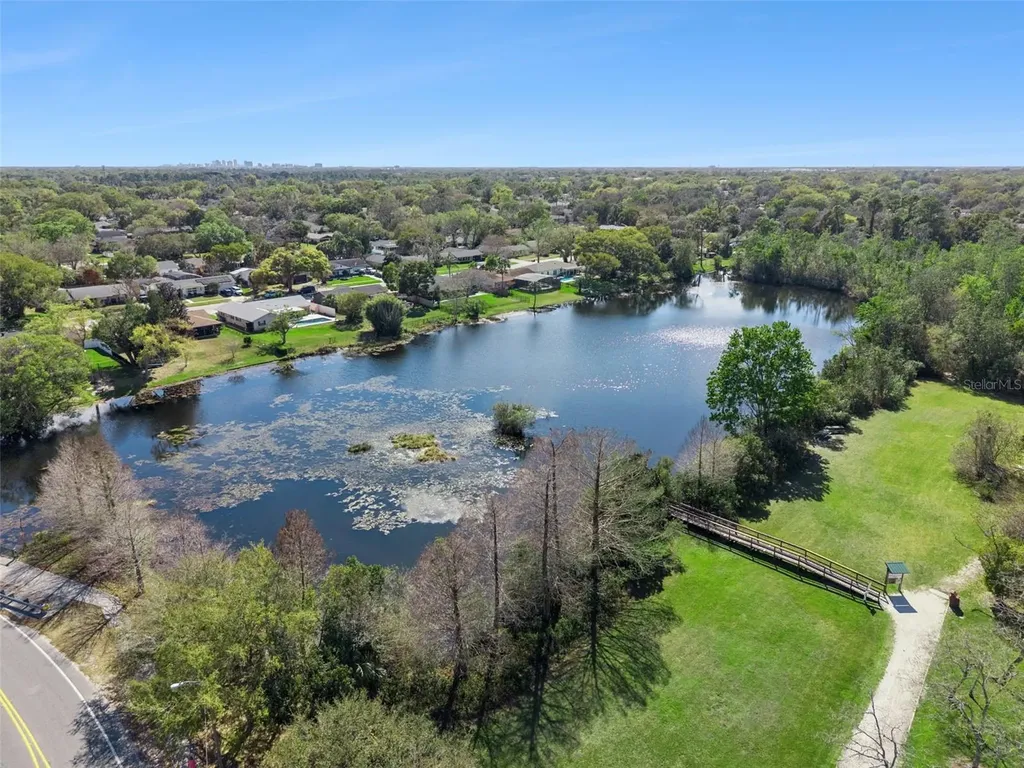 1230 Hollyridge Trail Maitland FL 32751
