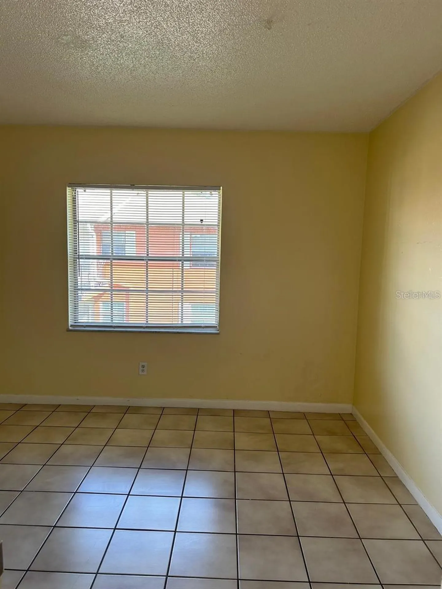 1627 W Oak Ridge Road Orlando FL 32809