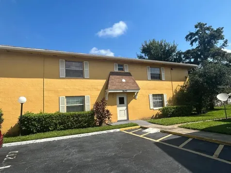 1627 W Oak Ridge Road Orlando FL 32809