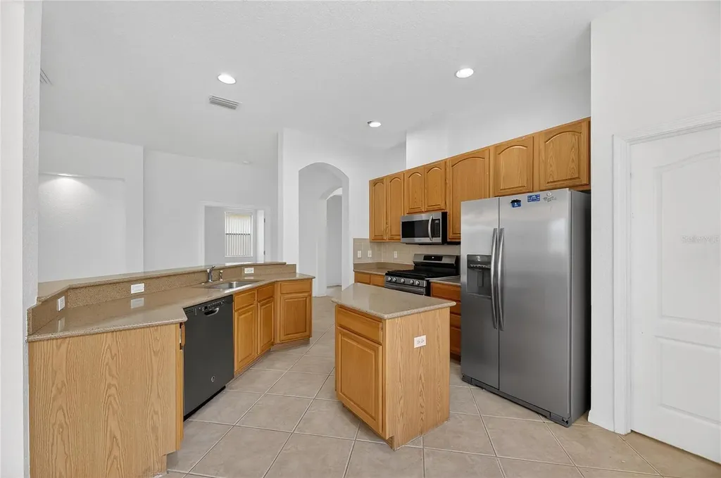 1013 Emerald Dunes Drive Sun City Center FL 33573