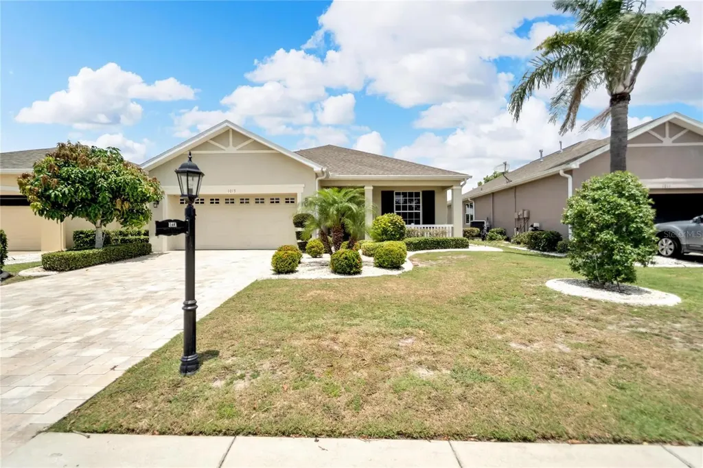 1013 Emerald Dunes Drive Sun City Center FL 33573