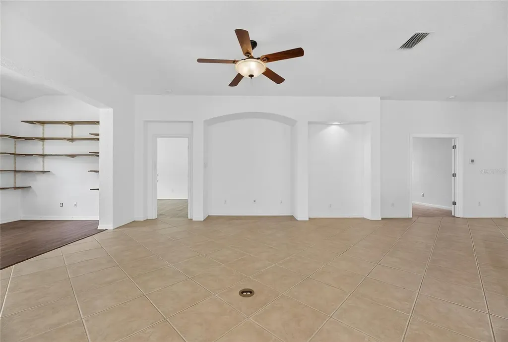 1013 Emerald Dunes Drive Sun City Center FL 33573