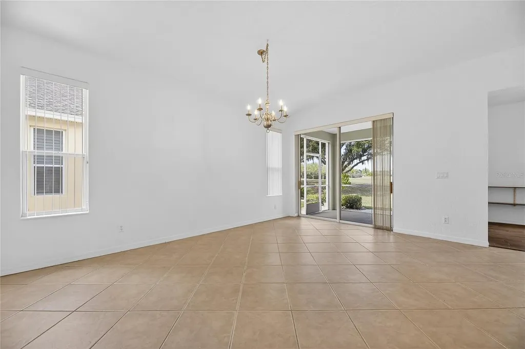 1013 Emerald Dunes Drive Sun City Center FL 33573
