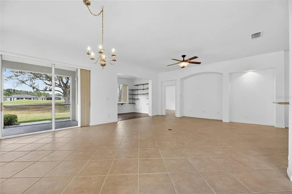 1013 Emerald Dunes Drive Sun City Center FL 33573
