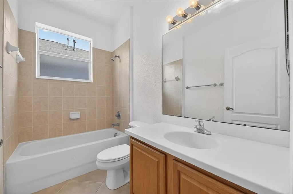 1013 Emerald Dunes Drive Sun City Center FL 33573