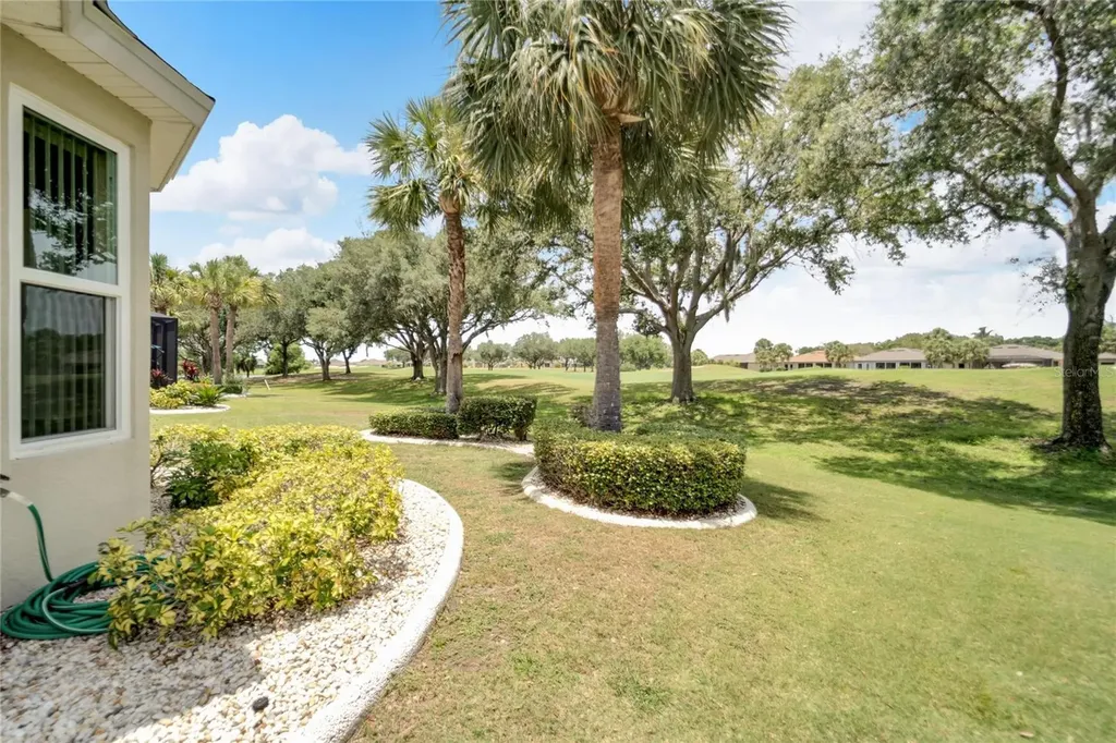 1013 Emerald Dunes Drive Sun City Center FL 33573