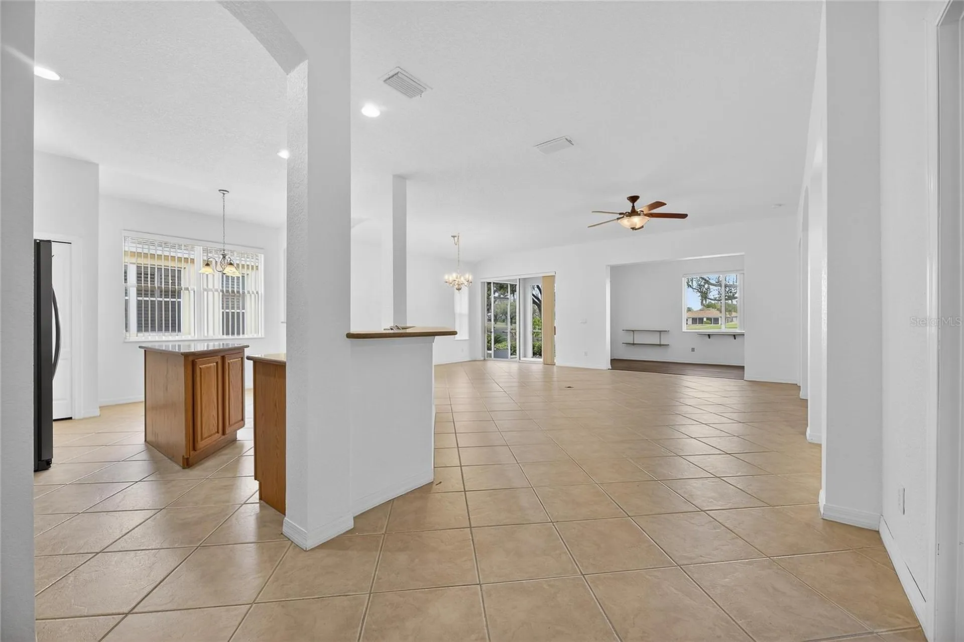 1013 Emerald Dunes Drive Sun City Center FL 33573