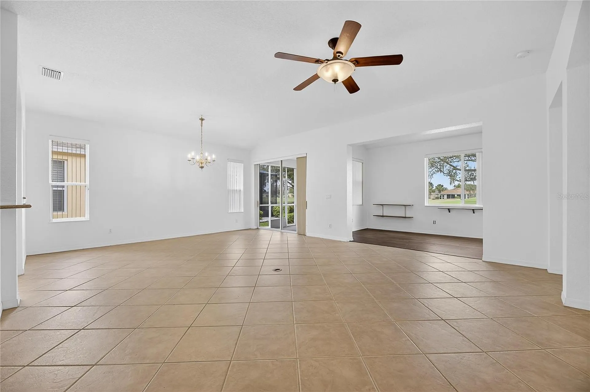 1013 Emerald Dunes Drive Sun City Center FL 33573