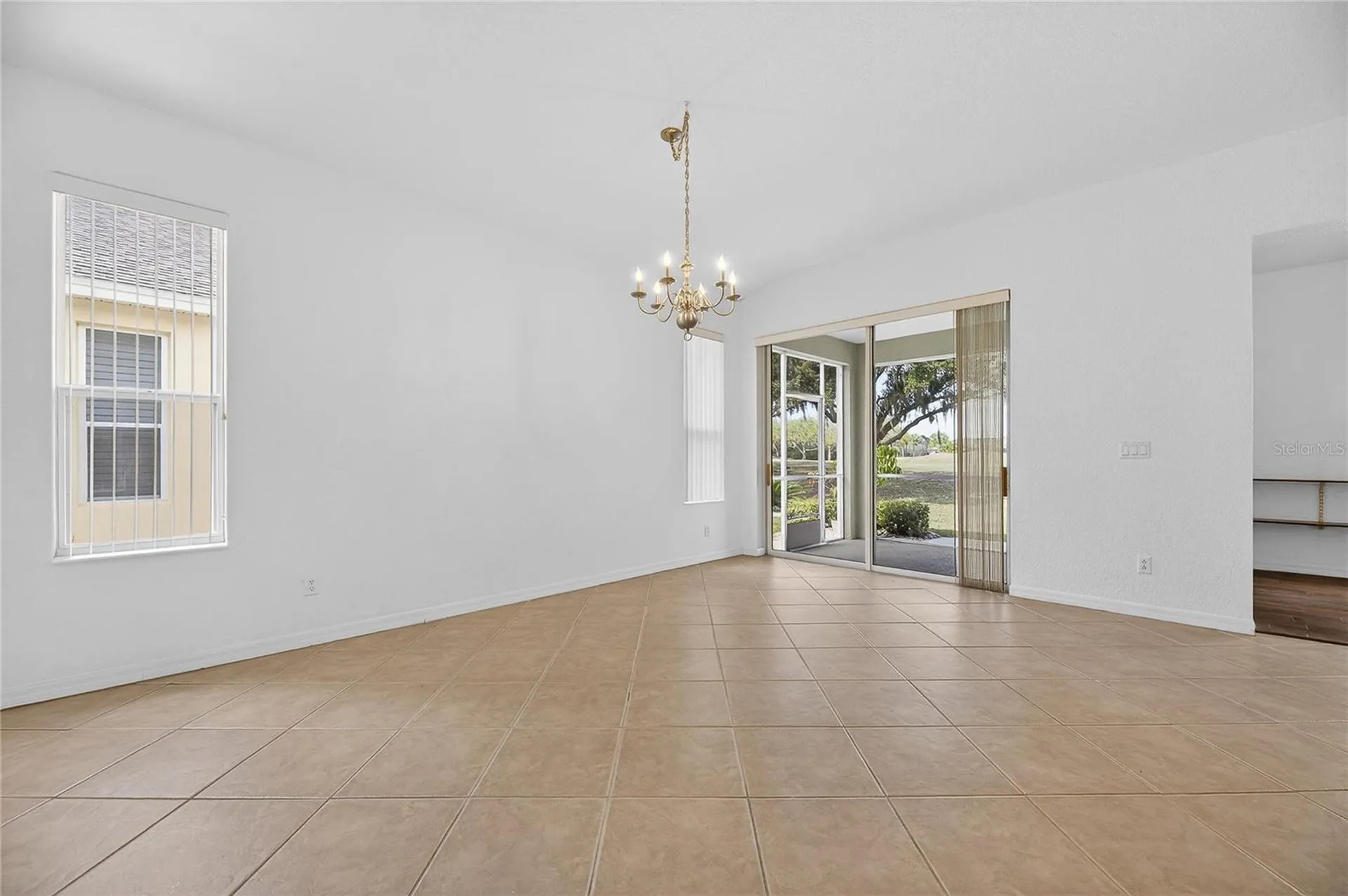 1013 Emerald Dunes Drive Sun City Center FL 33573
