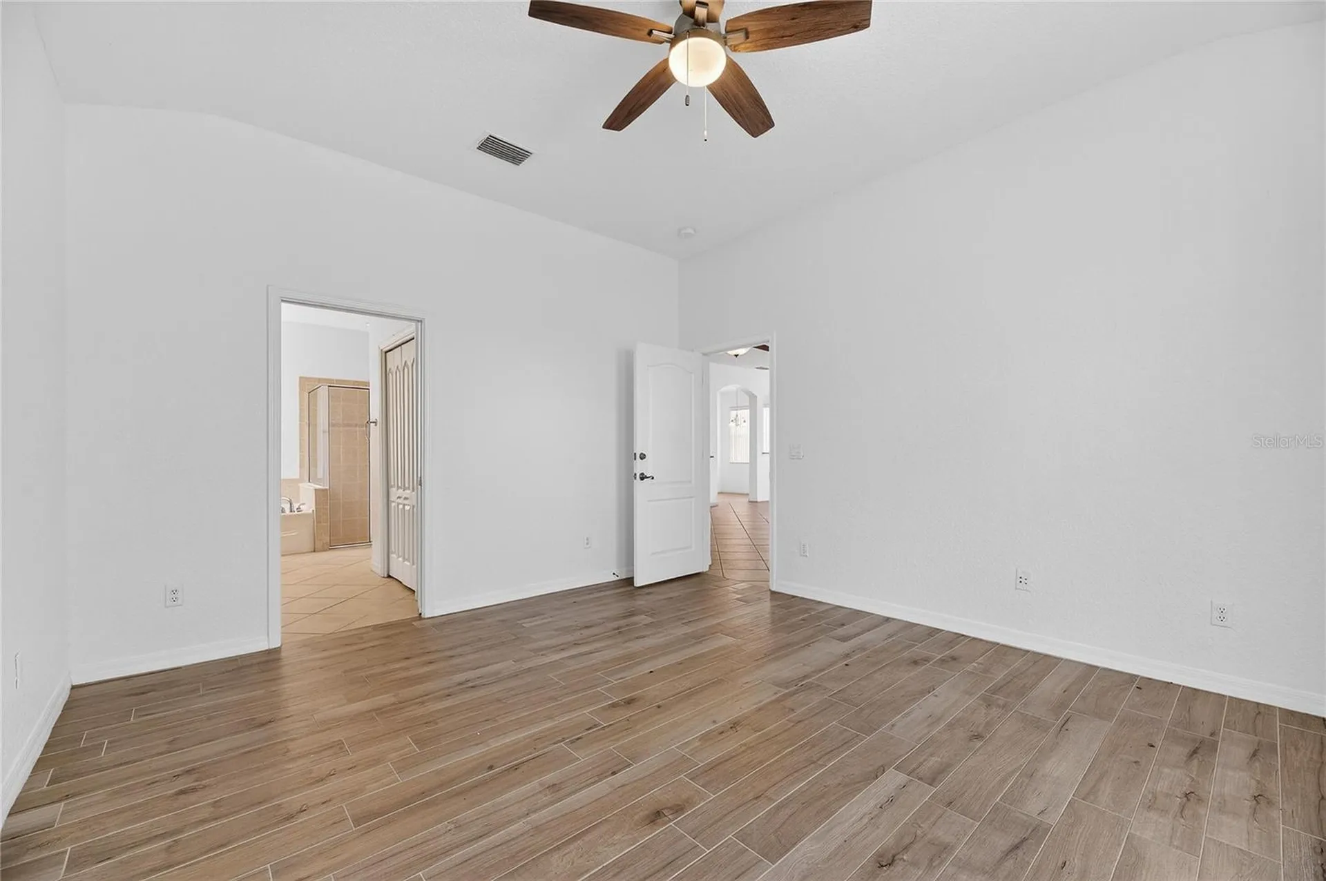 1013 Emerald Dunes Drive Sun City Center FL 33573