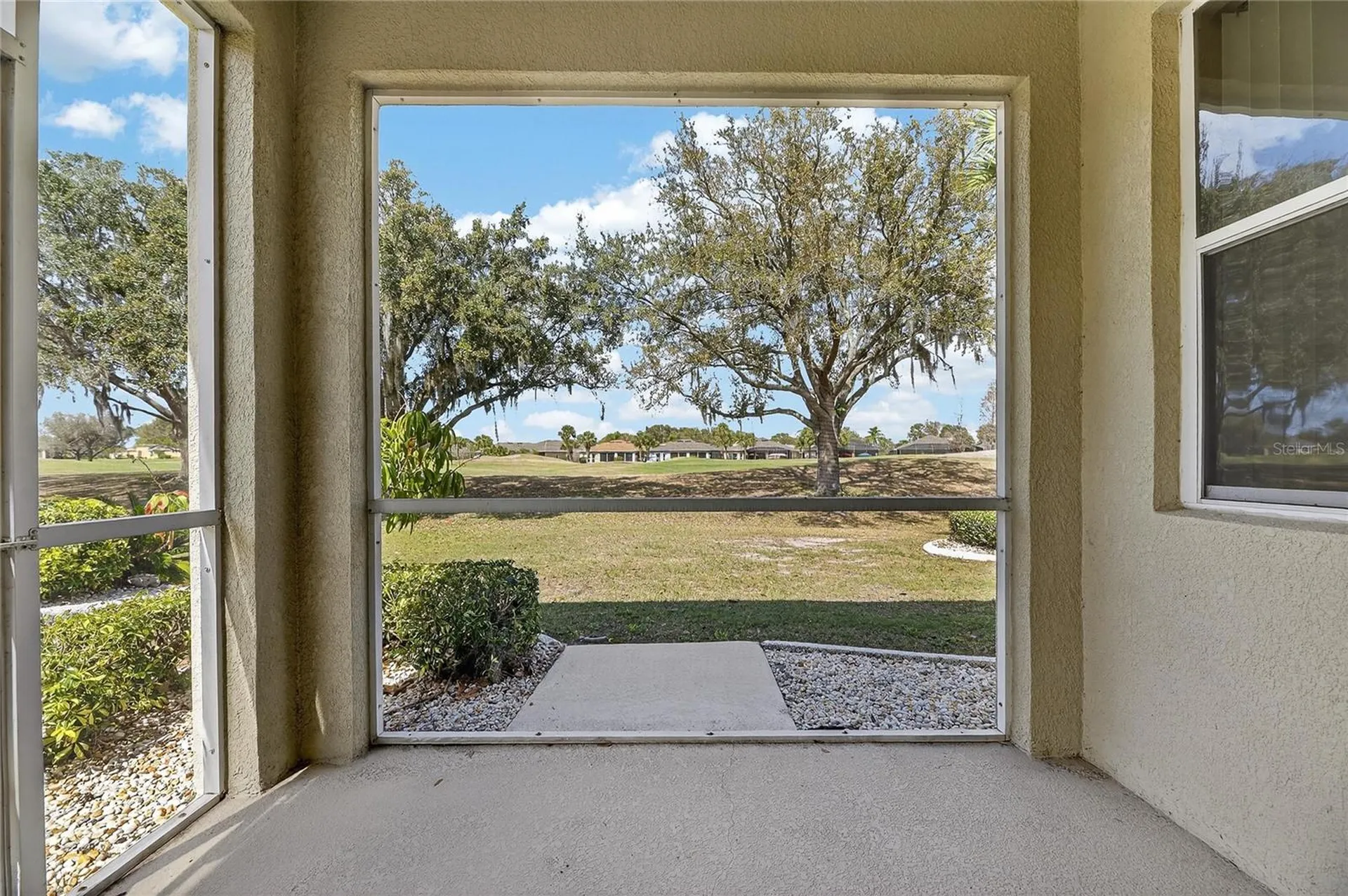 1013 Emerald Dunes Drive Sun City Center FL 33573