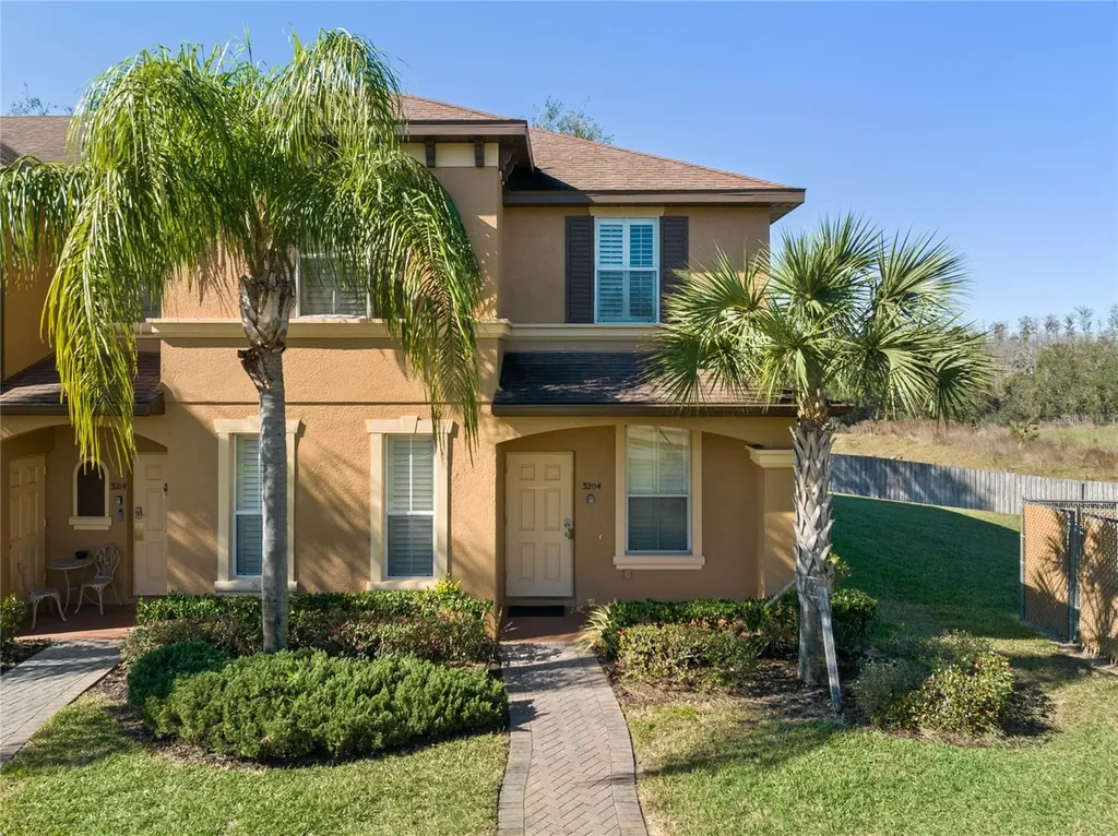 3204 Calabria Avenue Davenport FL 33897