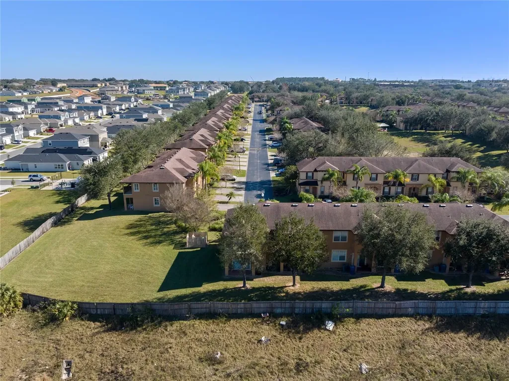 3204 Calabria Avenue Davenport FL 33897