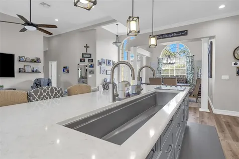 8704 Benoit Avenue Orlando FL 32836