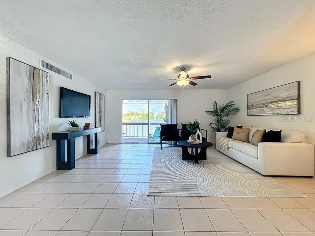 626 Orange Drive Altamonte Springs FL 32701