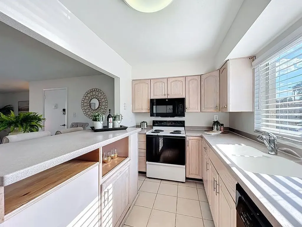 626 Orange Drive Altamonte Springs FL 32701