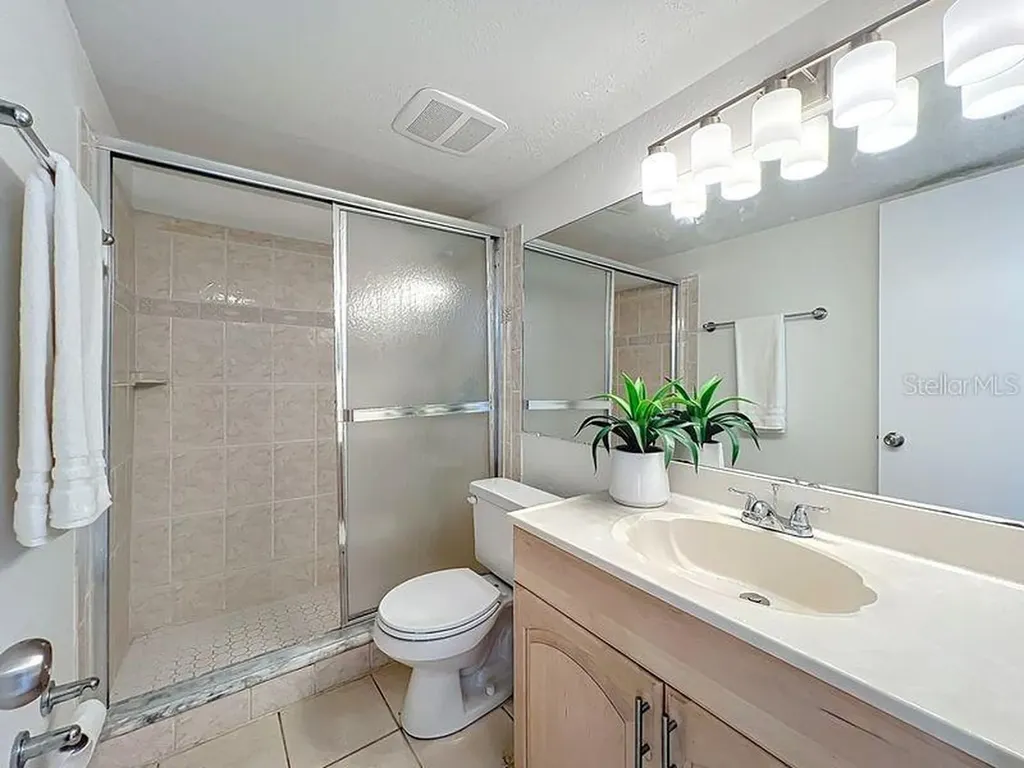626 Orange Drive Altamonte Springs FL 32701